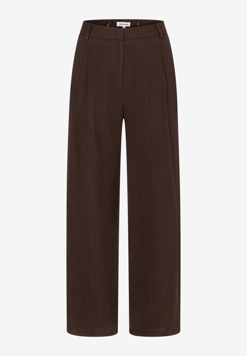 MORE & MORE Damenhose in Braun. Weite, fließende Hose aus leichtem Webstoff mit angenehmem Tragekomfort. MORE & MORE Damenhose in Braun. Weite, fließende Hose aus leichtem Webstoff mit angenehmem Tragekomfort.