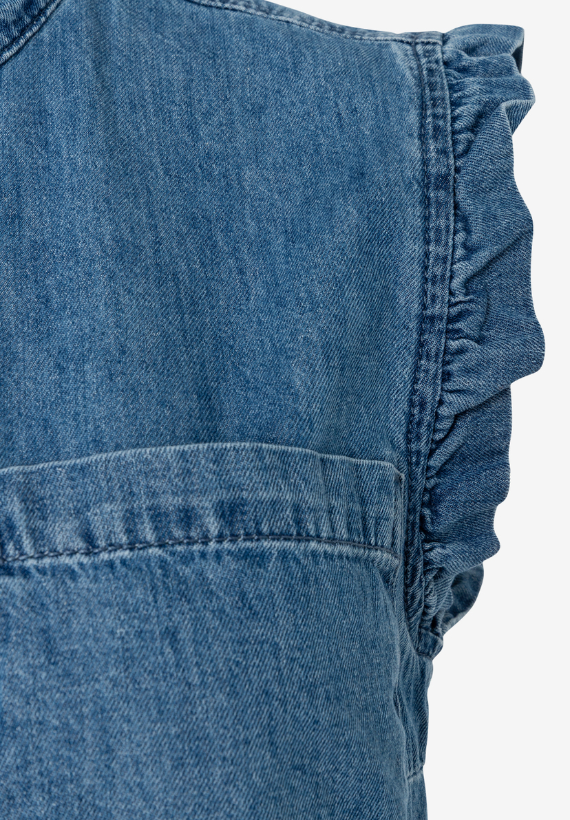 MORE & MORE Damen-Jeansbluse aus Denim mit Rüschendetails an den Schultern, hautfreundlich und angenehm zu tragen. MORE & MORE Damen-Jeansbluse aus Denim mit Rüschendetails an den Schultern, hautfreundlich und angenehm zu tragen.