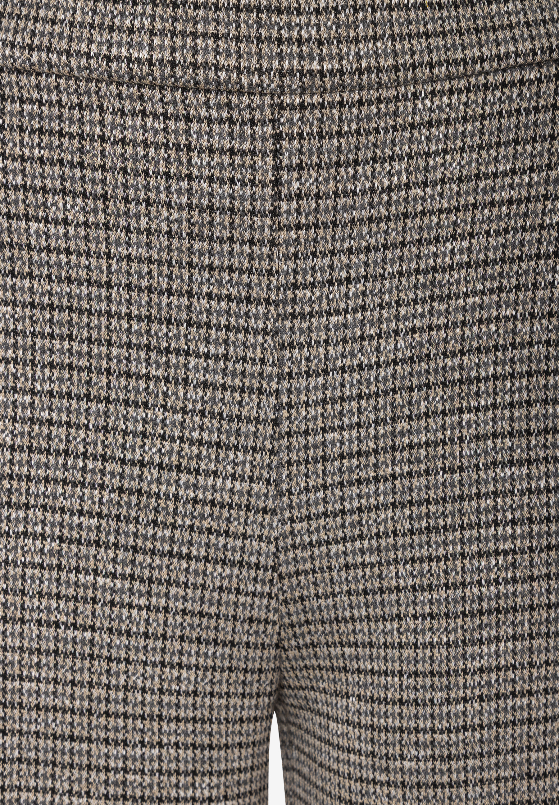 MORE & MORE Hose im Hahnentrittmuster: Nahaufnahme eines schwarz-beigen Stoffes mit kleinen, sich wiederholenden Formen.