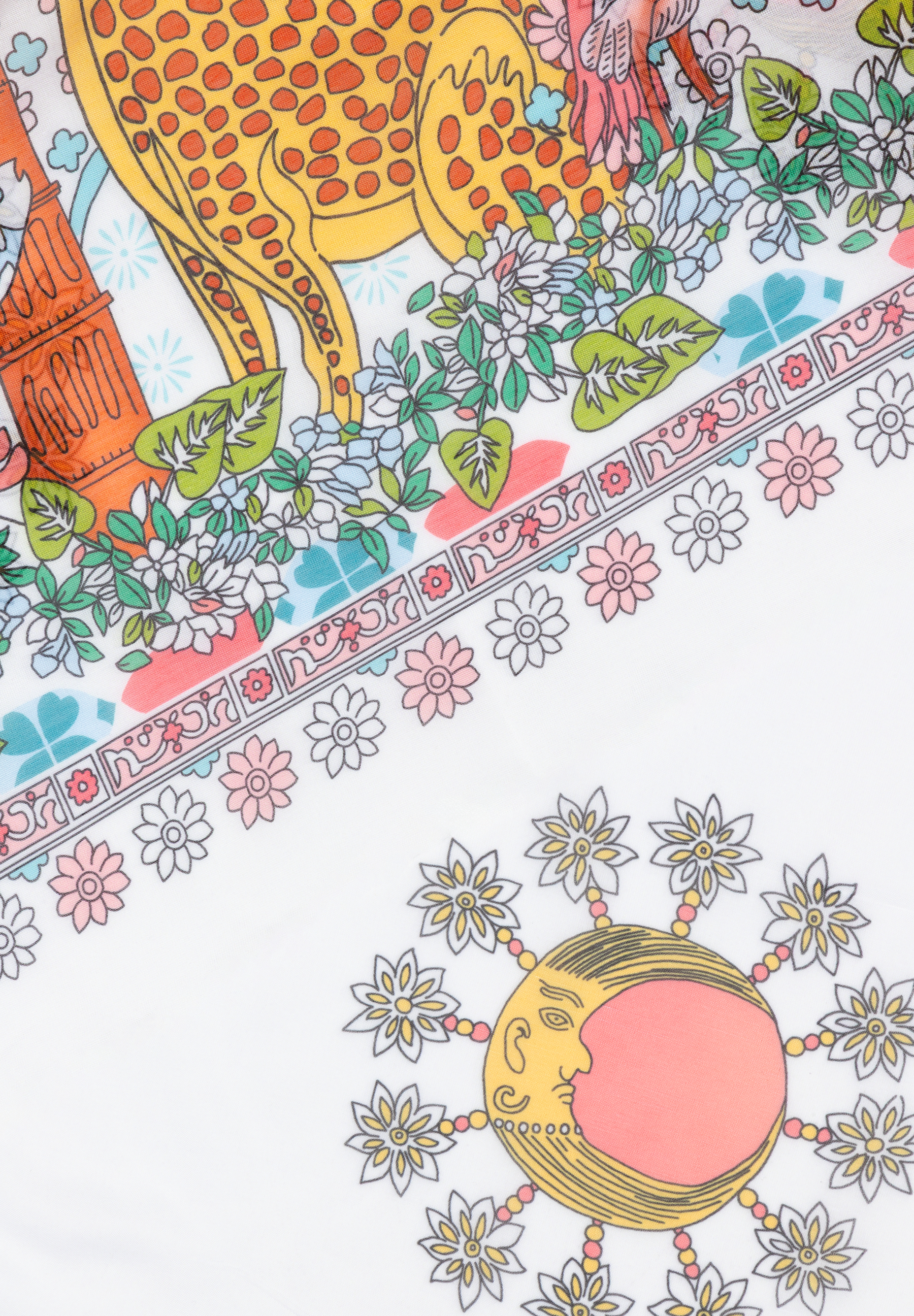 Ein MORE & MORE Accessoire mit Giraffen-, Blumen- und Sonnenmotiven. Ein MORE & MORE Accessoire mit Giraffen-, Blumen- und Sonnenmotiven.