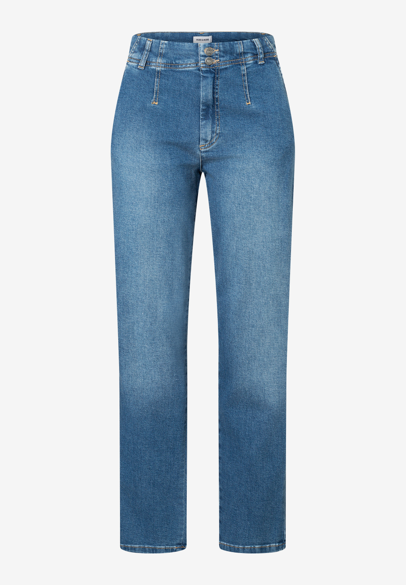 Eine blaue Jeans von MORE & MORE mit geradem Bein auf weißem Hintergrund. Eine blaue Jeans von MORE & MORE mit geradem Bein auf weißem Hintergrund.