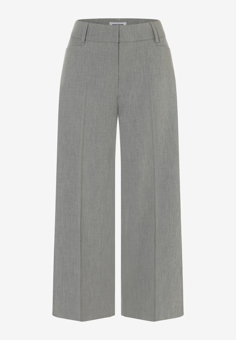 Graue MORE & MORE Hose mit weitem Bein vor weißem Hintergrund. Graue MORE & MORE Hose mit weitem Bein vor weißem Hintergrund.