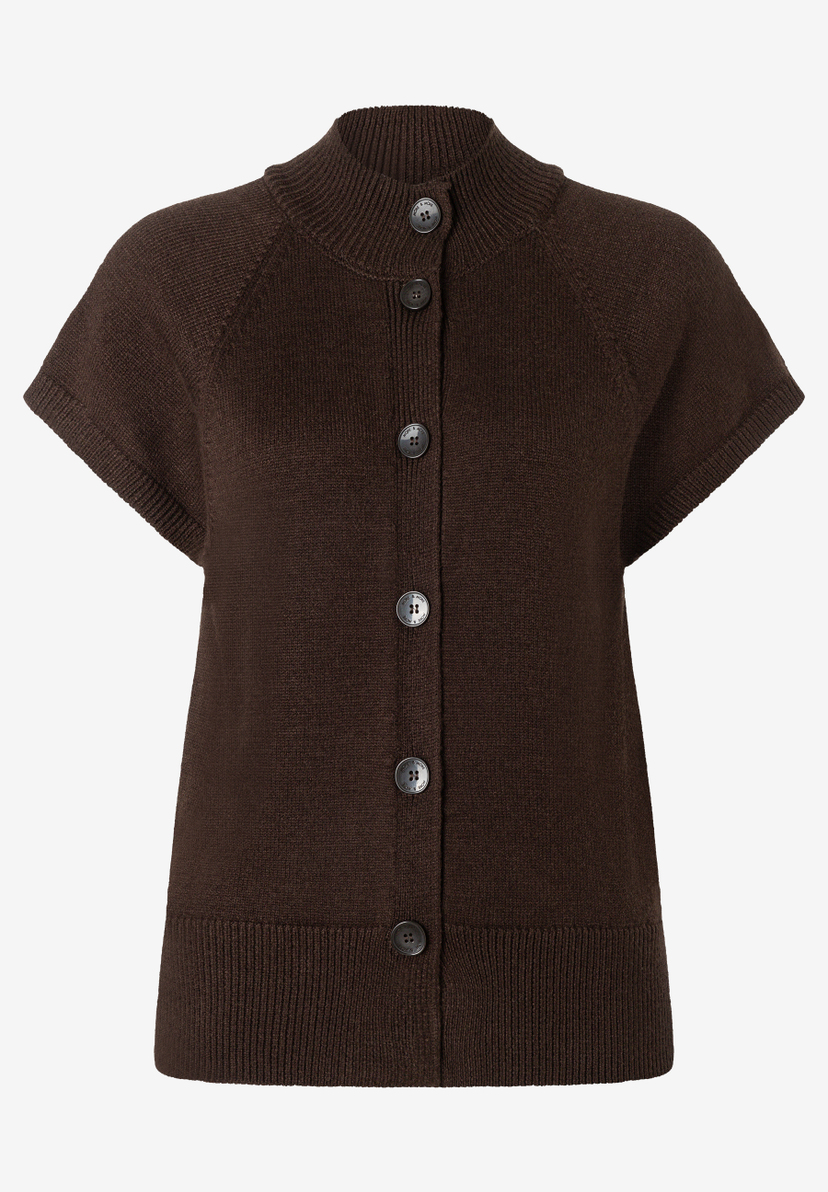 MORE & MORE Damen-Pullover aus braunem Strick mit kurzen Ärmeln und Knopfleiste.