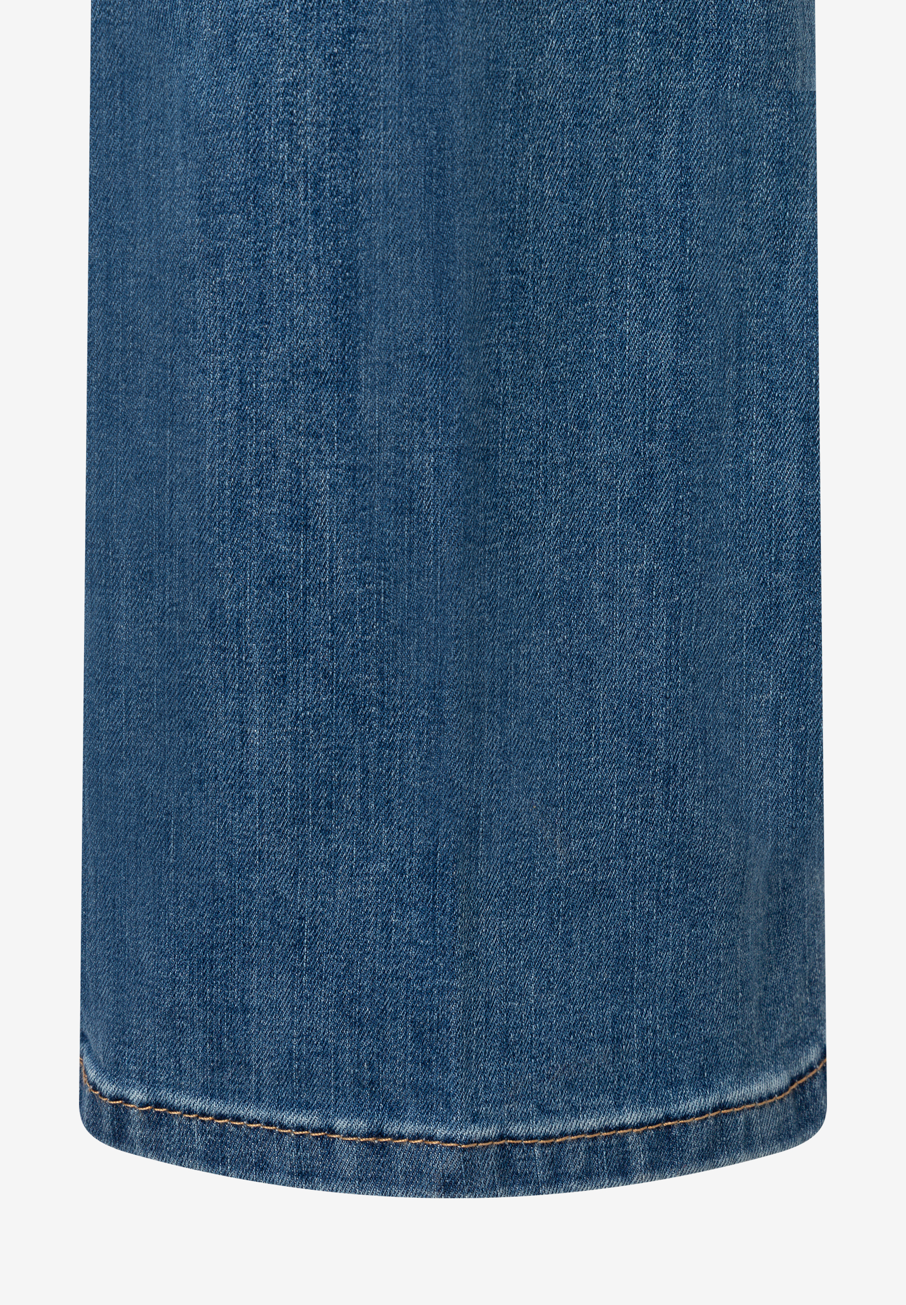 MORE & MORE Jeans Detailansicht: Der Saum einer blauen Jeans, mit einer einzelnen, orangefarbenen Naht. MORE & MORE Jeans Detailansicht: Der Saum einer blauen Jeans, mit einer einzelnen, orangefarbenen Naht.