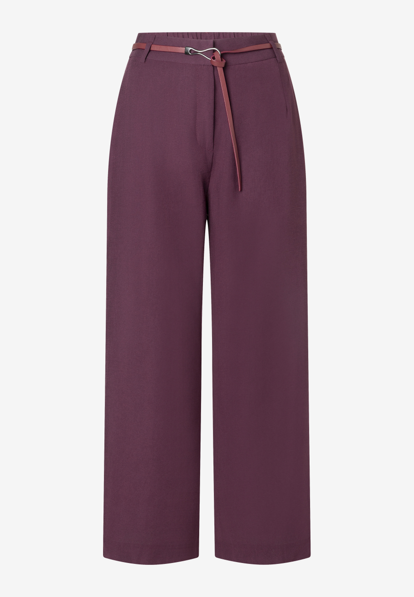 MORE & MORE Jeans in Aubergine mit weitem Bein und schmalem Gürtel
