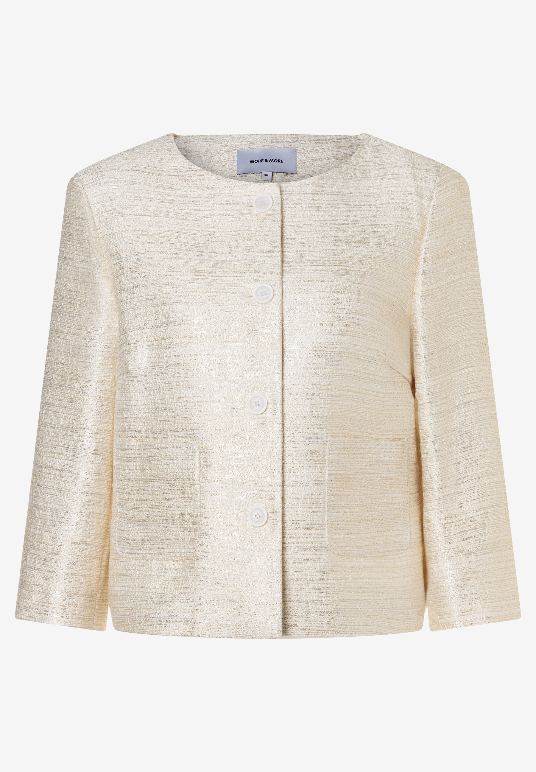 Ein MORE & MORE Blazer in glänzendem Beige mit drei Knöpfen und zwei aufgesetzten Taschen. Ein MORE & MORE Blazer in glänzendem Beige mit drei Knöpfen und zwei aufgesetzten Taschen.