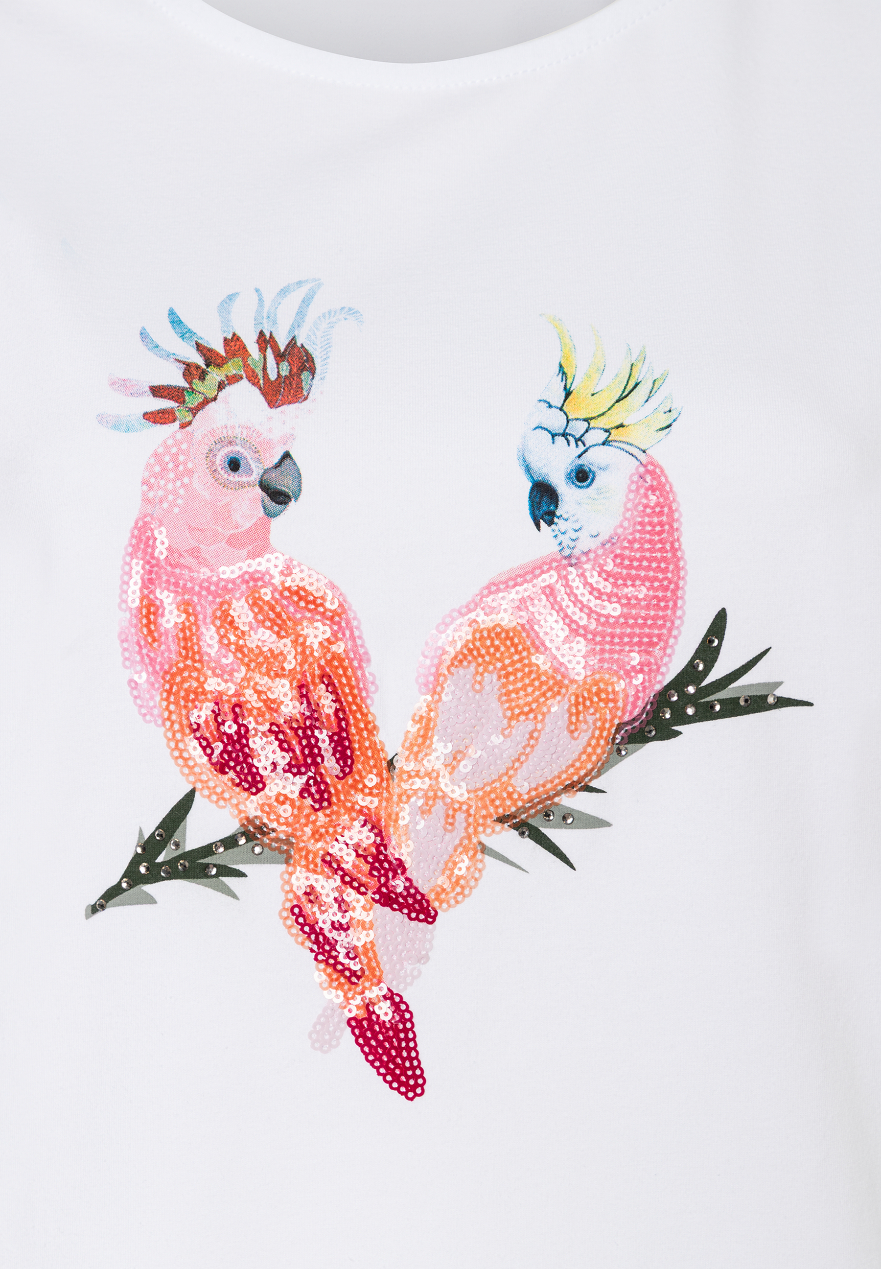 MORE & MORE T-Shirt/Top mit zwei glitzernden Kakadus, die sich auf einem Ast gegenübersitzen. MORE & MORE T-Shirt/Top mit zwei glitzernden Kakadus, die sich auf einem Ast gegenübersitzen.