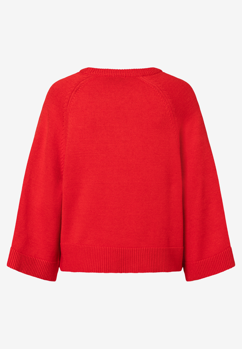 Ein roter Strickpullover von MORE & MORE mit komfortablem, elastischem Tragegefühl. Ein roter Strickpullover von MORE & MORE mit komfortablem, elastischem Tragegefühl.