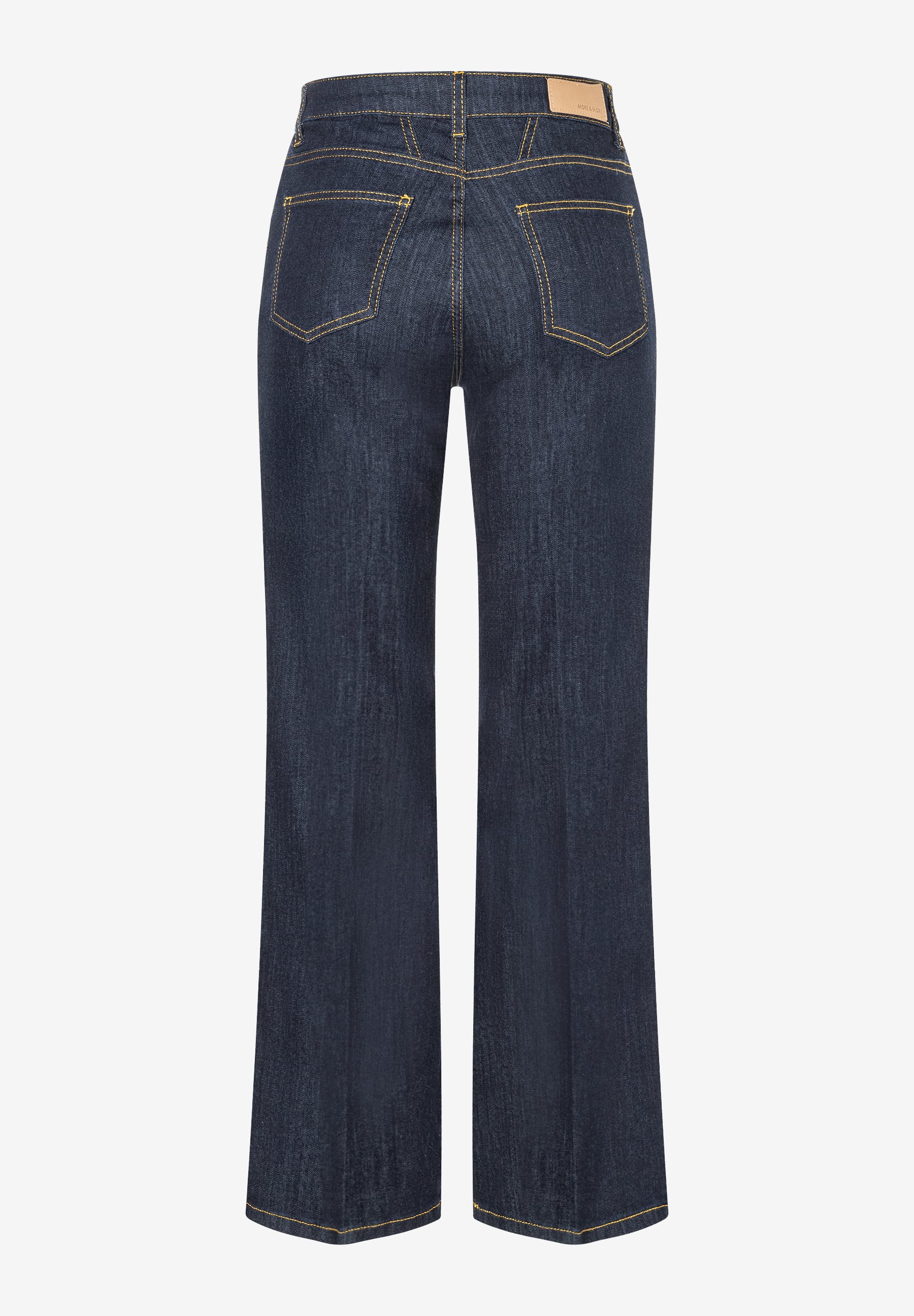 Eine Jeans von MORE & MORE mit geradem Bein und gelben Nähten. Eine Jeans von MORE & MORE mit geradem Bein und gelben Nähten.