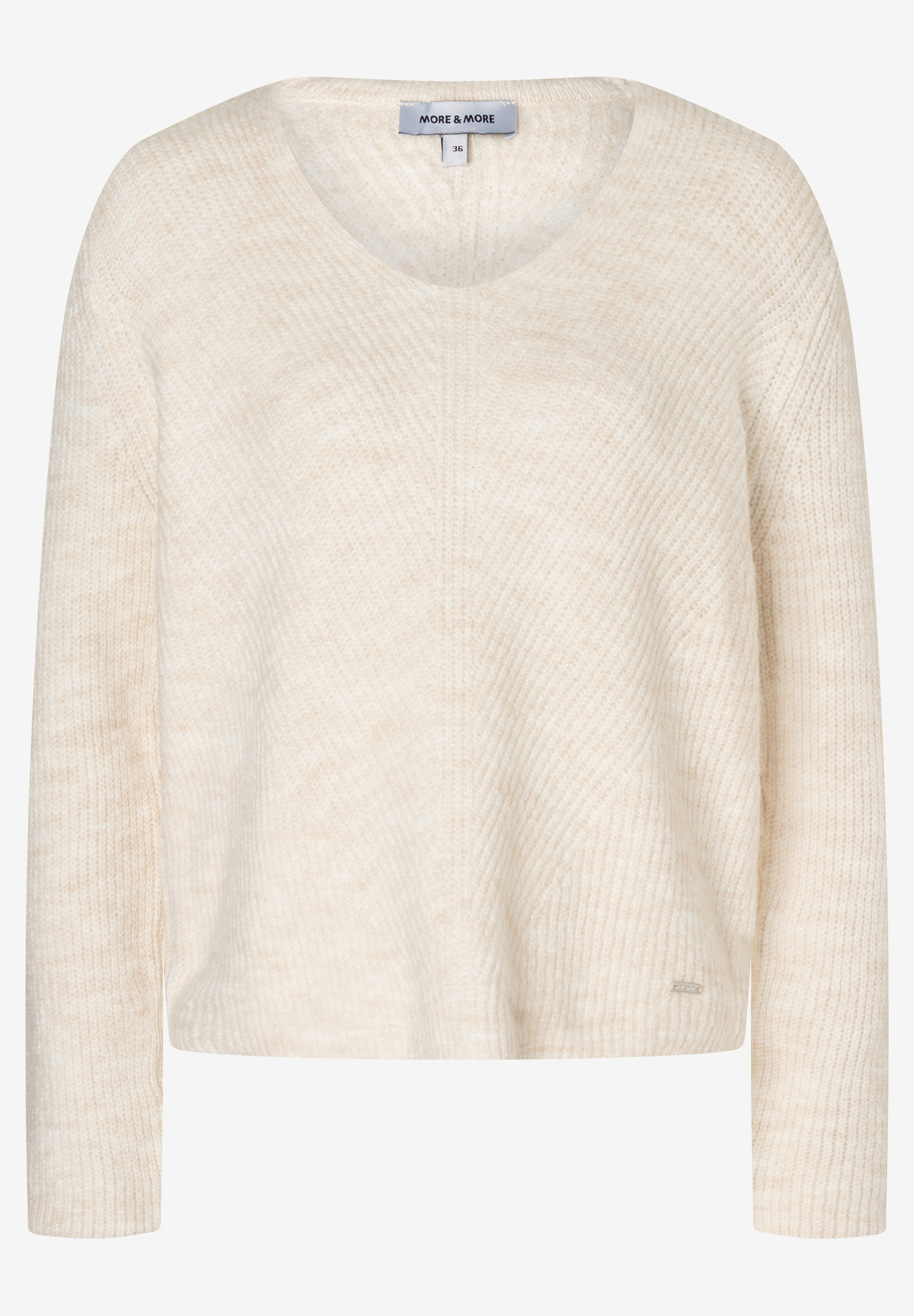 Ein cremefarbener Rippstrick-Pullover von MORE & MORE mit V-Ausschnitt und langen Ärmeln, weichem Griff.