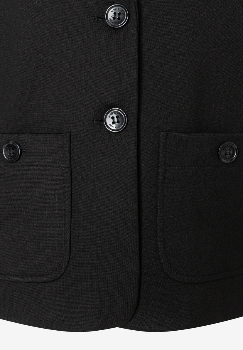 MORE & MORE Blazer aus Jersey. Drei Knöpfe, zwei aufgesetzte Taschen. Angenehmer Tragekomfort, elastisch. MORE & MORE Blazer aus Jersey. Drei Knöpfe, zwei aufgesetzte Taschen. Angenehmer Tragekomfort, elastisch.