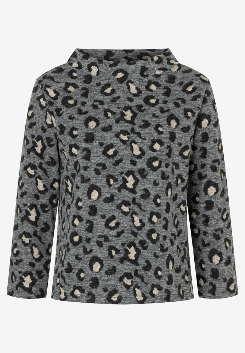Ein graues MORE & MORE Sweatshirt mit Leopardenmuster und Dreiviertelärmeln. Ein graues MORE & MORE Sweatshirt mit Leopardenmuster und Dreiviertelärmeln.