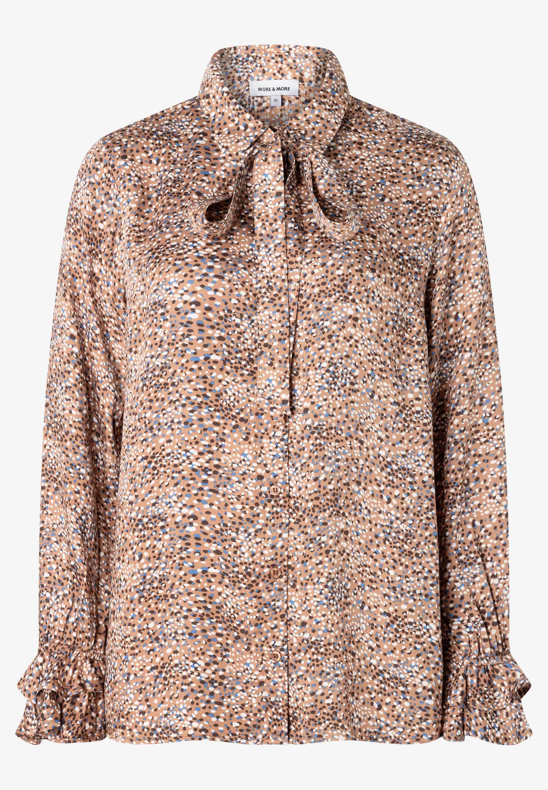MORE & MORE Viskose-Bluse in Braun mit bunten Sprenkeln und Schleife am Kragen. Lange Ärmel mit Rüschen. MORE & MORE Viskose-Bluse in Braun mit bunten Sprenkeln und Schleife am Kragen. Lange Ärmel mit Rüschen.