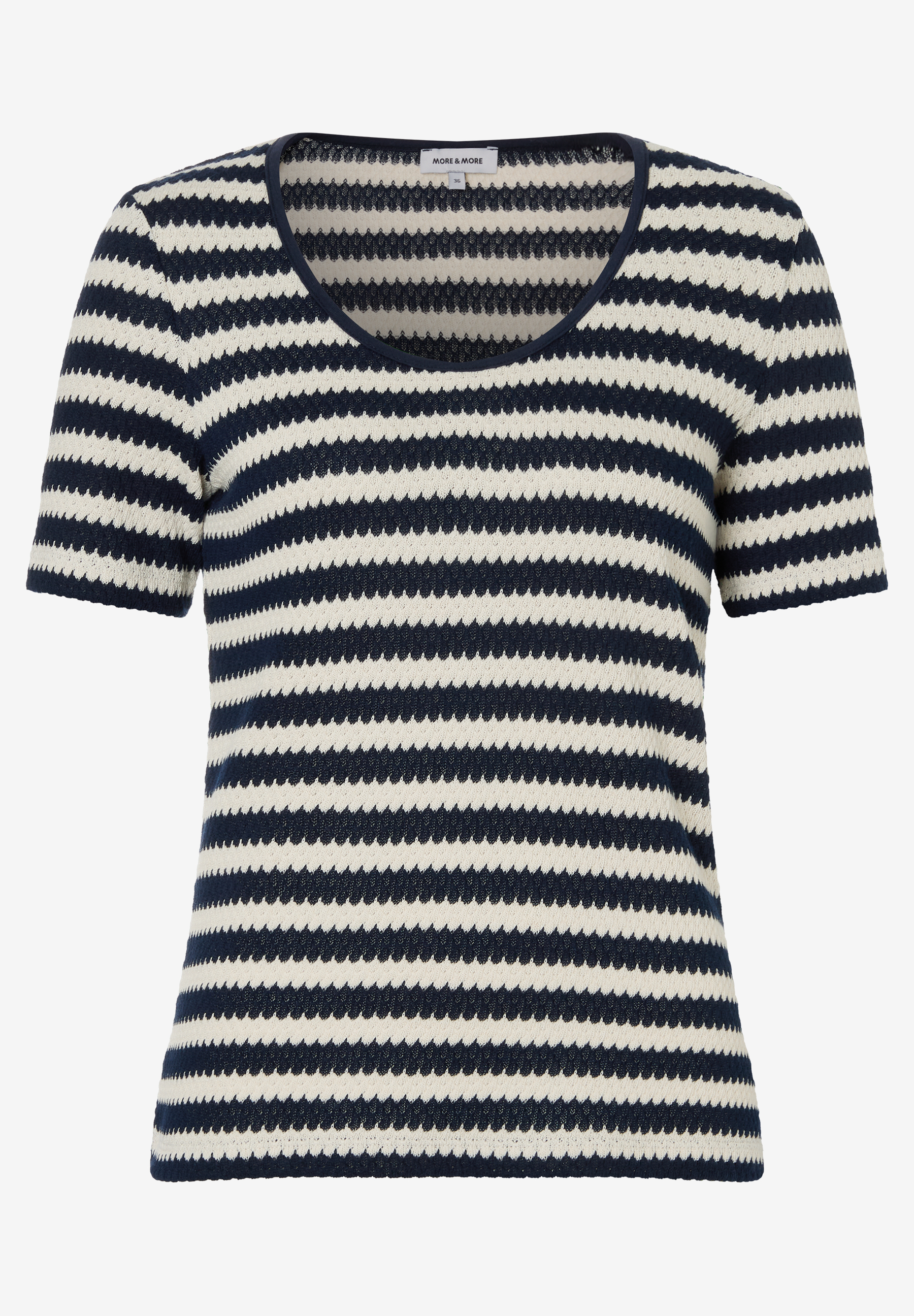 Ein gestreiftes MORE & MORE T-Shirt/Top mit kurzen Ärmeln in Marineblau und Weiß.