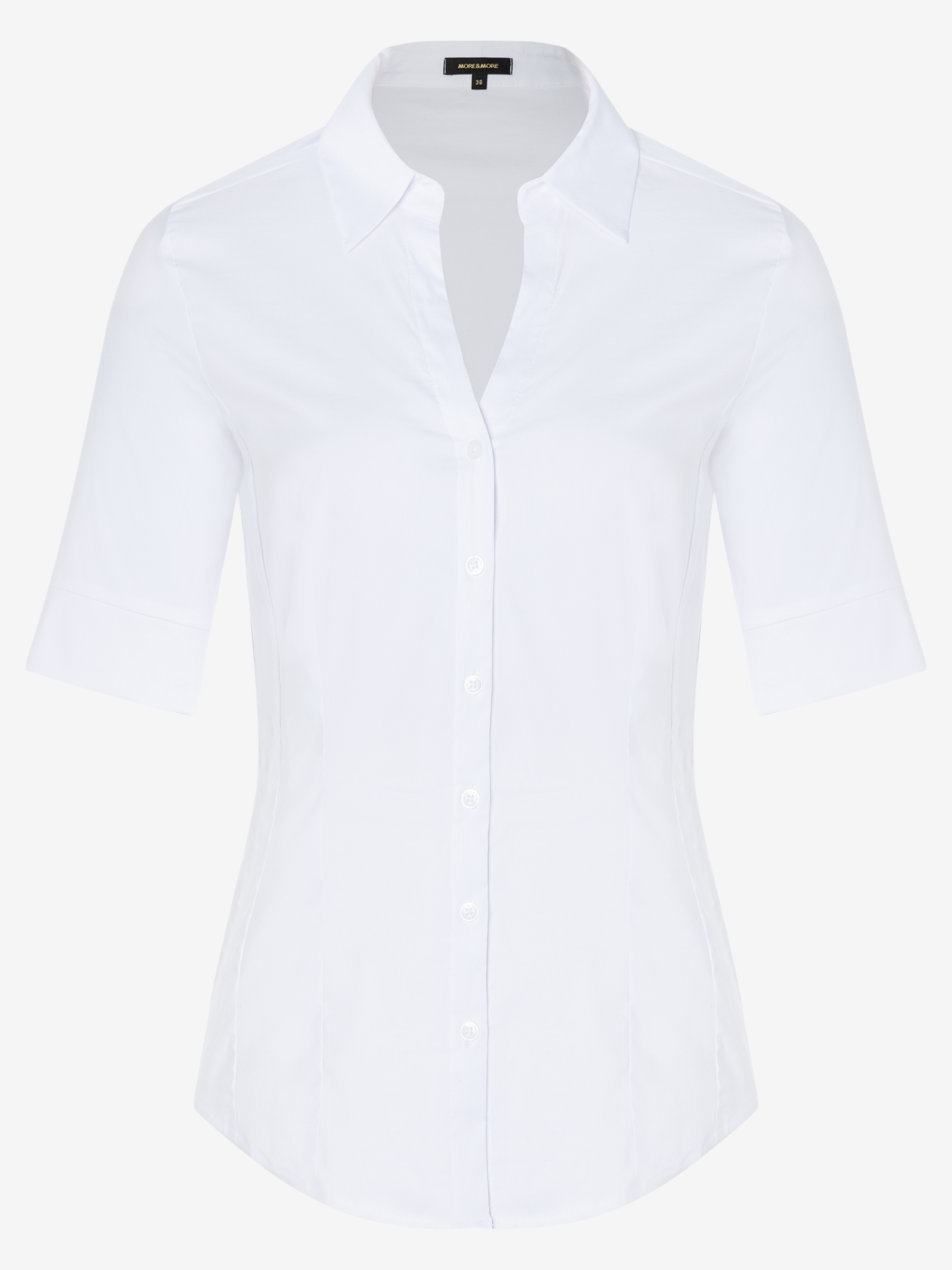 Eine weiße Bluse von MORE & MORE mit kurzen Ärmeln und Knopfleiste. Baumwollmischung mit Stretchanteil. Eine weiße Bluse von MORE & MORE mit kurzen Ärmeln und Knopfleiste. Baumwollmischung mit Stretchanteil.