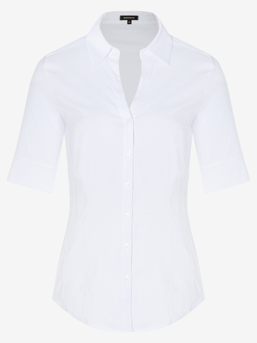 Eine weiße Bluse von MORE & MORE mit kurzen Ärmeln und Knopfleiste. Baumwollmischung mit Stretchanteil. Eine weiße Bluse von MORE & MORE mit kurzen Ärmeln und Knopfleiste. Baumwollmischung mit Stretchanteil.