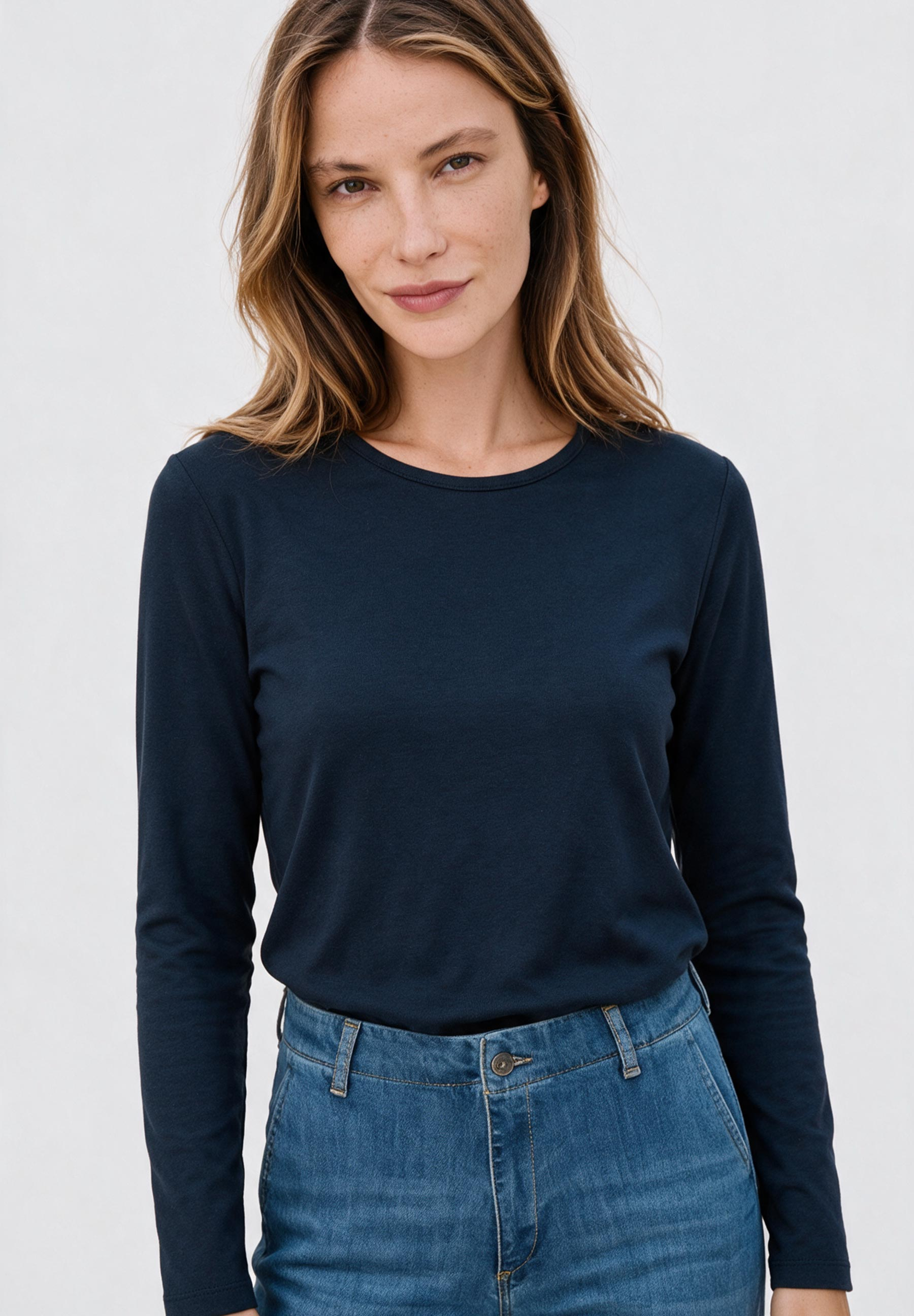 AI generated - MORE & MORE Jersey-Oberteil in Marineblau, langeschittenes T-Shirt