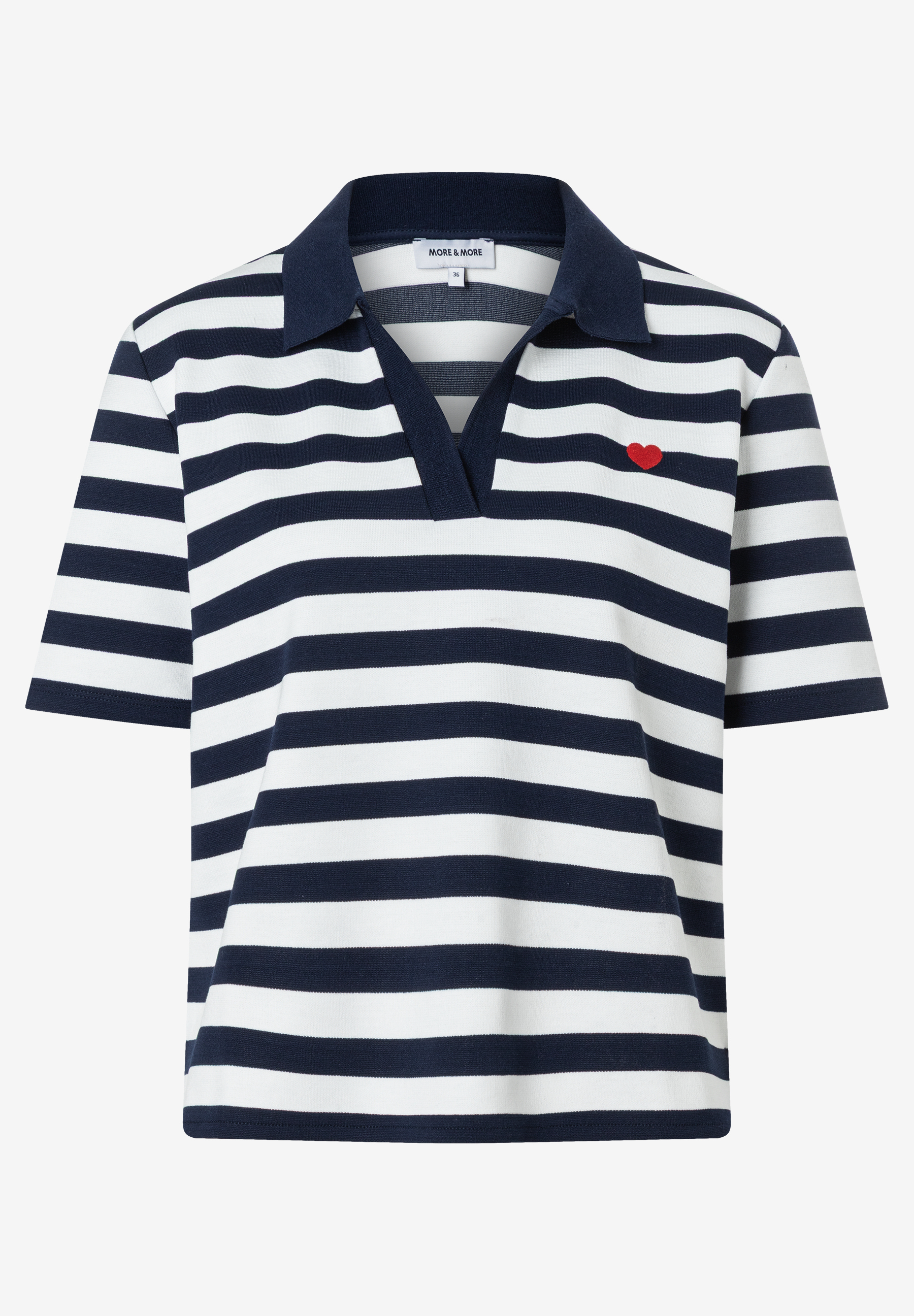 Ein gestreiftes Oberteil von MORE & MORE mit Jersey-Material und rotem Herz-Detail. Ein gestreiftes Oberteil von MORE & MORE mit Jersey-Material und rotem Herz-Detail.