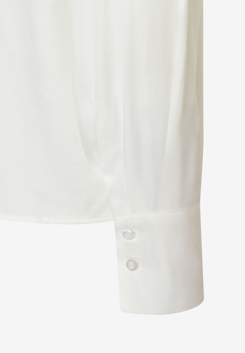 MORE & MORE Viskose-Bluse mit fließendem, hautfreundlichem Material und angenehmem Tragekomfort in Creme. MORE & MORE Viskose-Bluse mit fließendem, hautfreundlichem Material und angenehmem Tragekomfort in Creme.