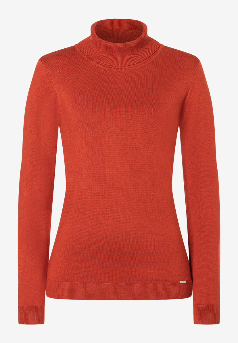 Ein orangefarbener Feinstrick-Rollkragenpullover von MORE & MORE auf weißem Hintergrund. Ein orangefarbener Feinstrick-Rollkragenpullover von MORE & MORE auf weißem Hintergrund.