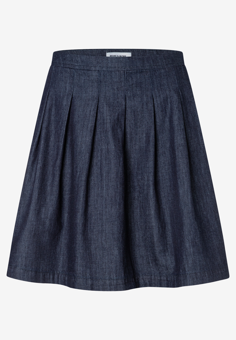 MORE & MORE dunkelblauer Jeansrock mit Falten. Bund mit Label „MORE & MORE“