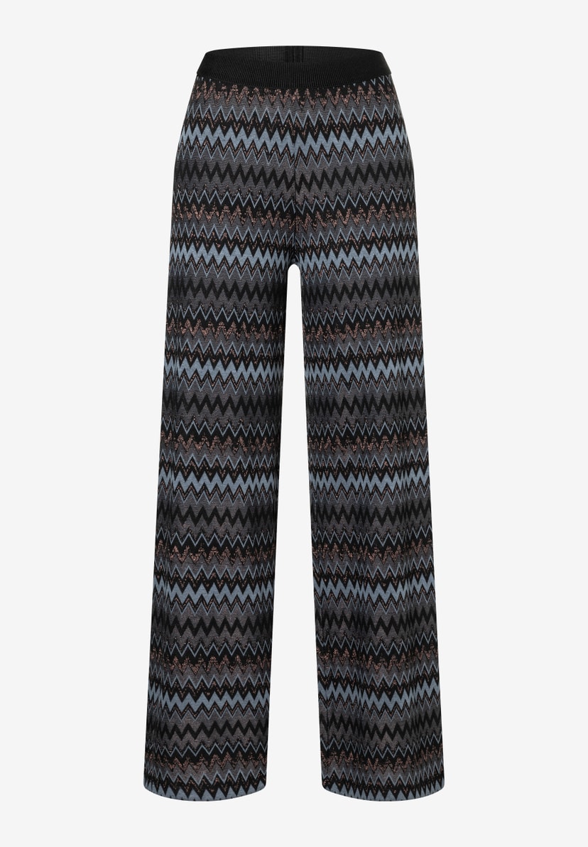 Eine MORE & MORE Jerseyhose mit Zickzackmuster für angenehmen Tragekomfort. Eine MORE & MORE Jerseyhose mit Zickzackmuster für angenehmen Tragekomfort.