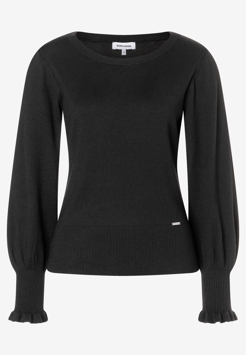 Ein schwarzer Feinstrickpullover von MORE & MORE mit langen, leicht bauschigen Ärmeln und gerüschten Ärmelbündchen. Ein schwarzer Feinstrickpullover von MORE & MORE mit langen, leicht bauschigen Ärmeln und gerüschten Ärmelbündchen.
