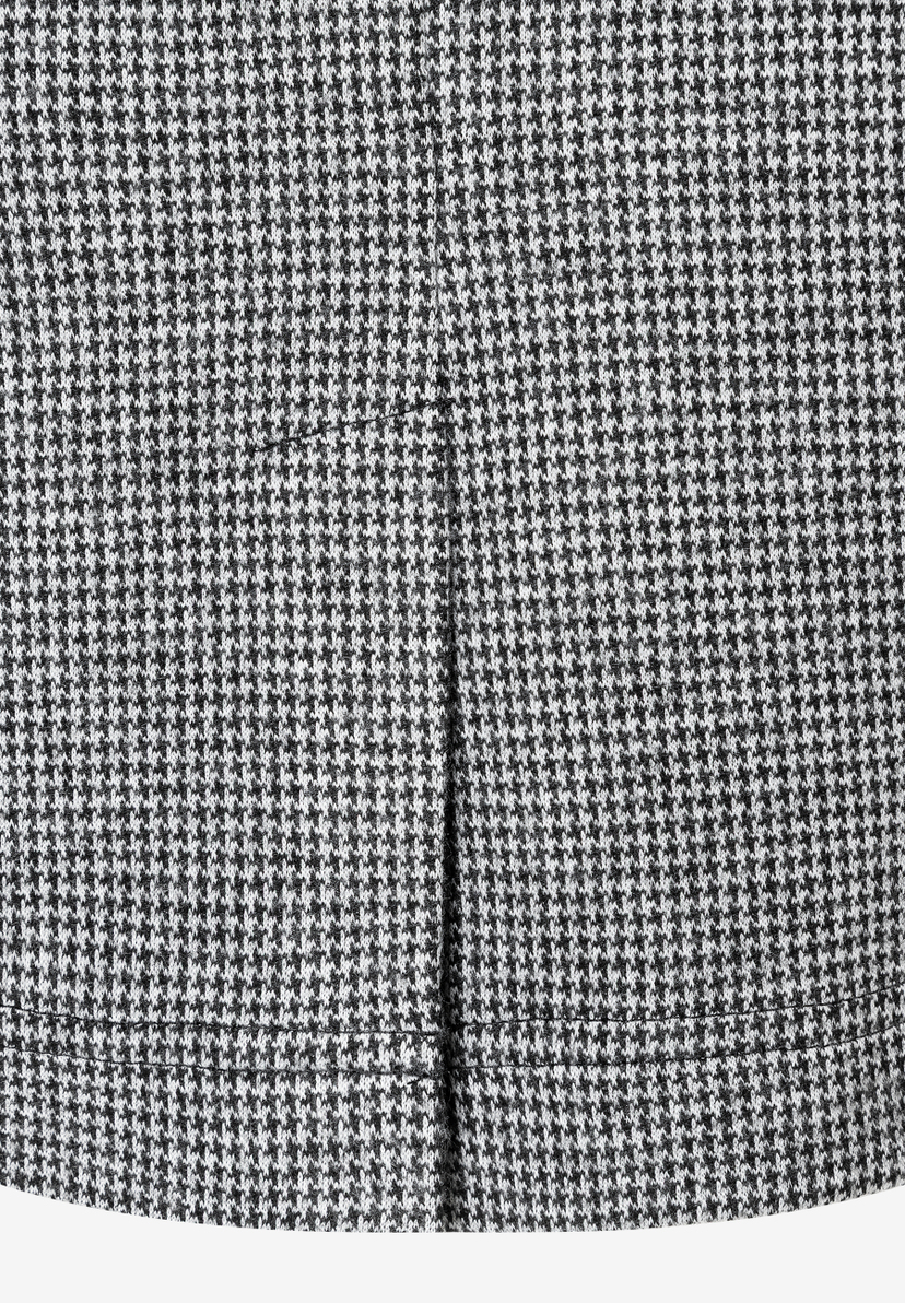 Detailansicht eines Rocks von MORE & MORE mit Hahnentrittmuster und Jersey-Material. Detailansicht eines Rocks von MORE & MORE mit Hahnentrittmuster und Jersey-Material.