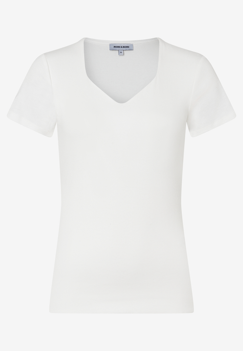 Ein geripptes, weißes T-Shirt von MORE & MORE mit V-Ausschnitt und kurzen Ärmeln liegt flach auf einem hellen Hintergrund. Ein geripptes, weißes T-Shirt von MORE & MORE mit V-Ausschnitt und kurzen Ärmeln liegt flach auf einem hellen Hintergrund.