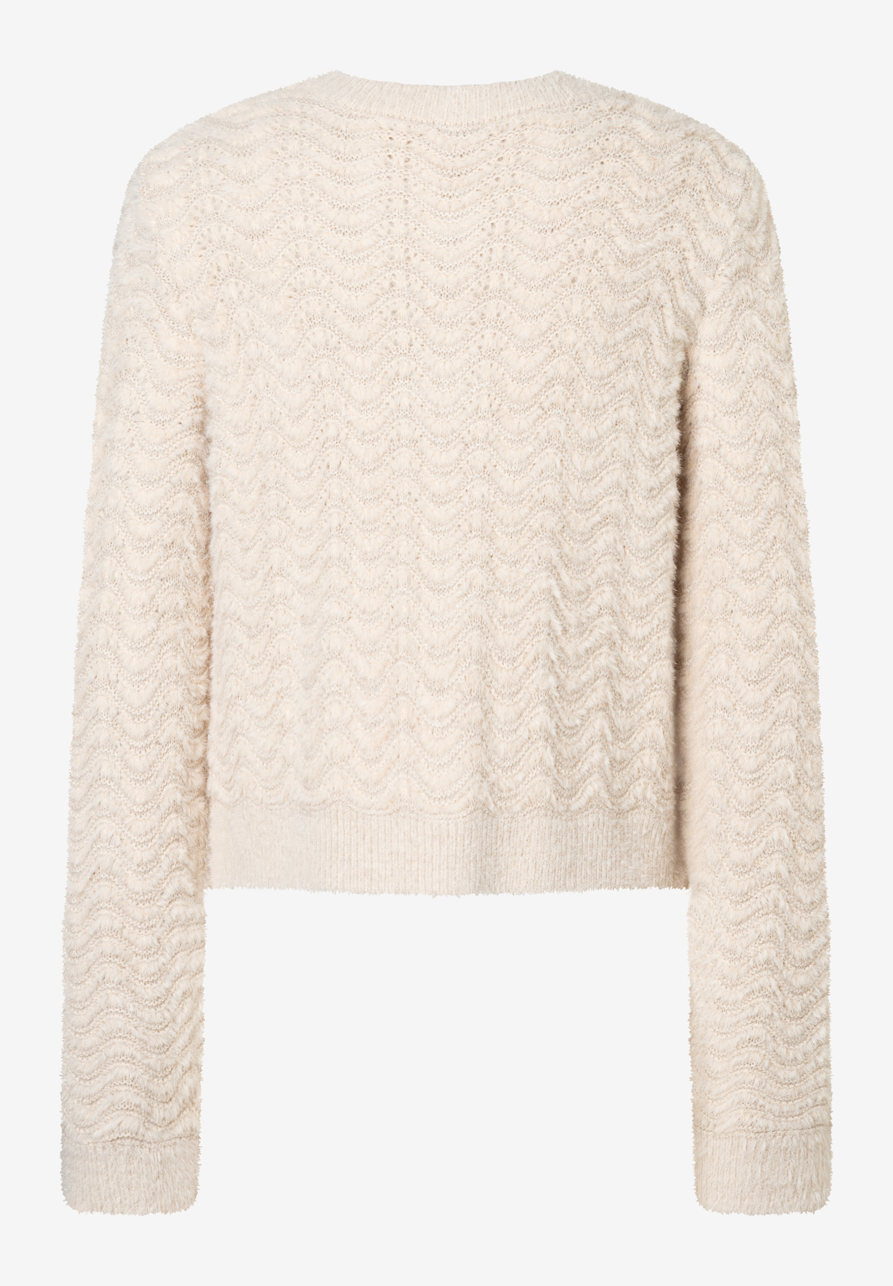 Ein hellbeige MORE & MORE Strukturstrick-Pullover mit langen Ärmeln vor weißem Hintergrund. Ein hellbeige MORE & MORE Strukturstrick-Pullover mit langen Ärmeln vor weißem Hintergrund.