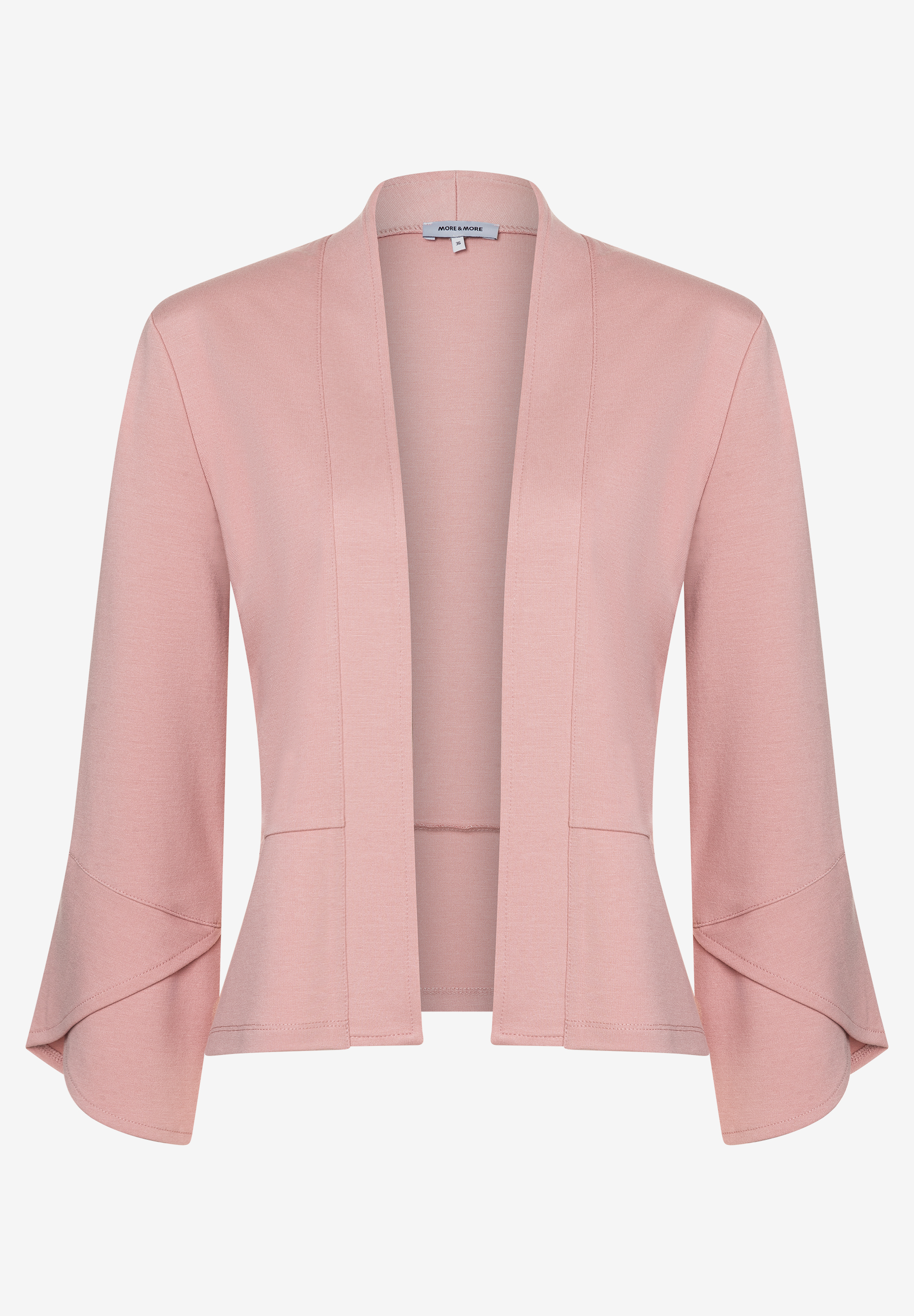 Ein offener, hellrosa MORE & MORE Blazer mit langen, ausgestellten Ärmeln vor weißem Hintergrund. Ein offener, hellrosa MORE & MORE Blazer mit langen, ausgestellten Ärmeln vor weißem Hintergrund.