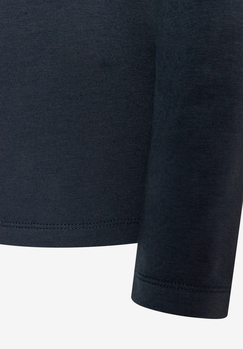 MORE & MORE T-Shirt aus elastischem, hautfreundlichem Jersey, das angenehmen Tragekomfort bietet. Details: Ärmel und Saum sind abgenäht.