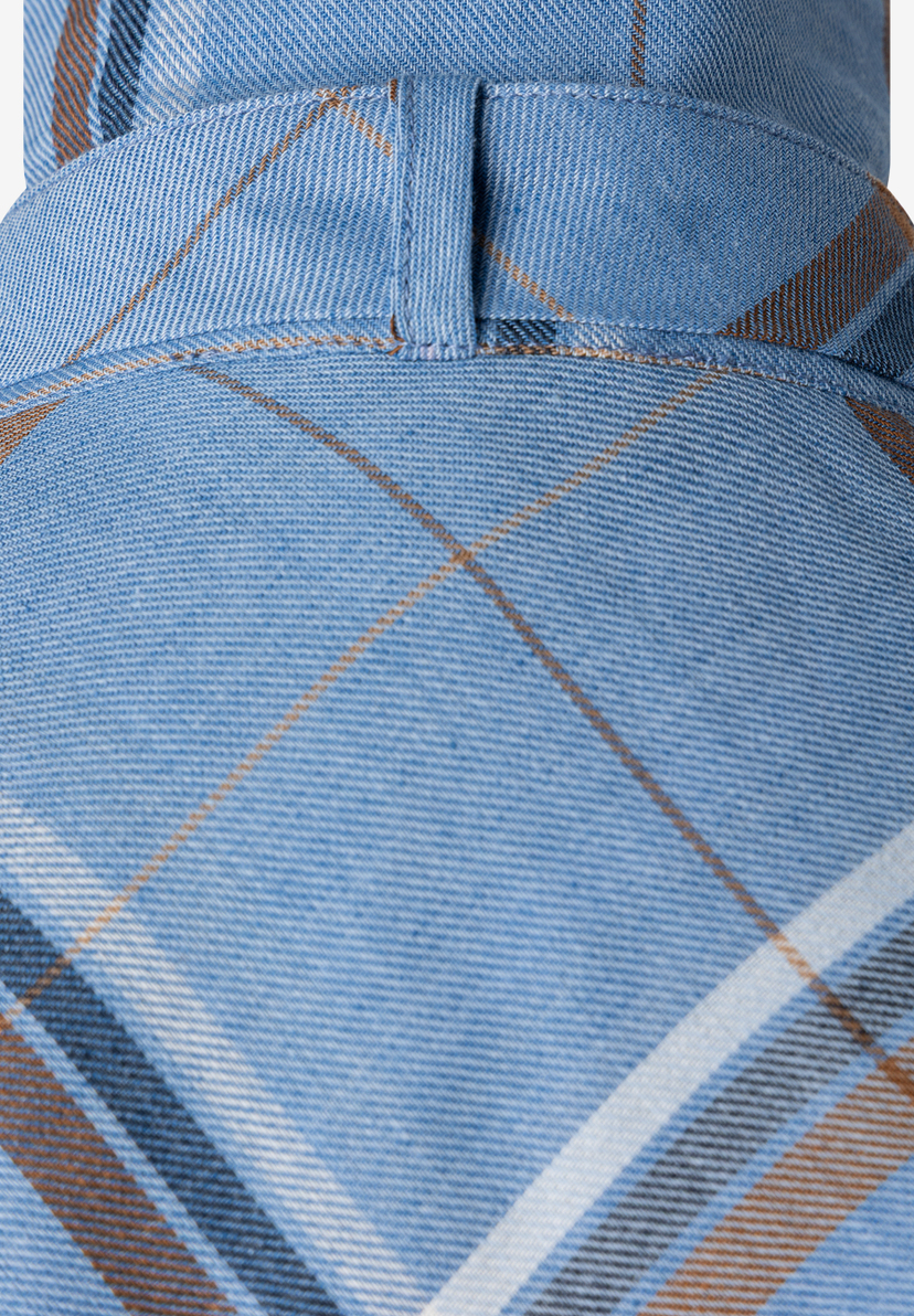 MORE & MORE Oberteil: Hellblau-braun-weiß karierte Bluse mit Webware-Struktur und bequemen Kragen. MORE & MORE Oberteil: Hellblau-braun-weiß karierte Bluse mit Webware-Struktur und bequemen Kragen.
