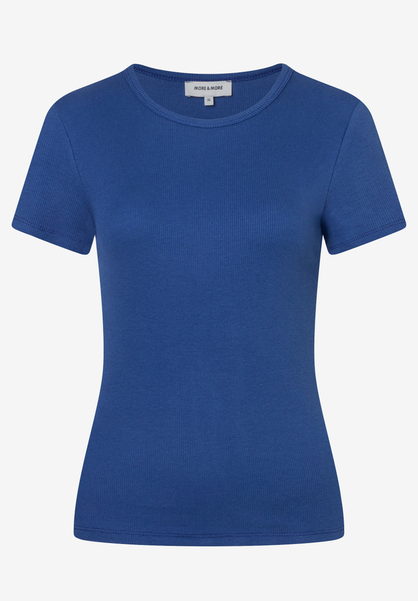 MORE & MORE geripptes, elastisches, hautfreundliches T-Shirt in Blau mit Rundhalsausschnitt und kurzen Ärmeln. MORE & MORE geripptes, elastisches, hautfreundliches T-Shirt in Blau mit Rundhalsausschnitt und kurzen Ärmeln.
