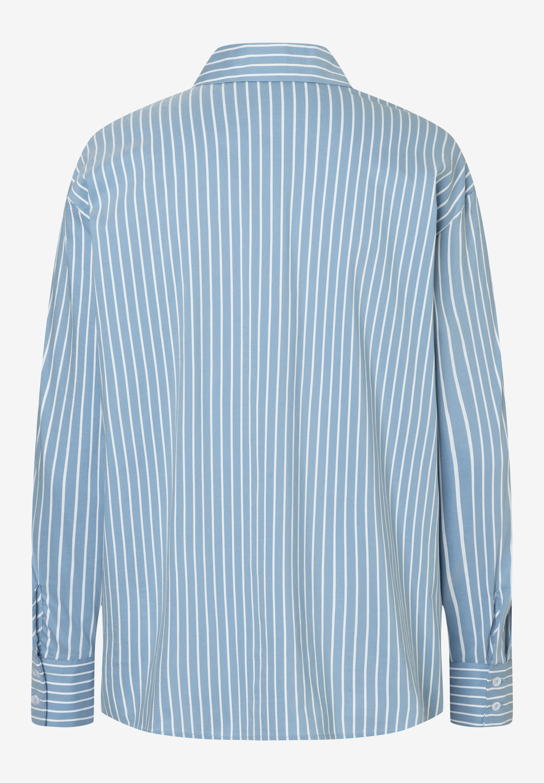 Die MORE & MORE Bluse ist hellblau mit weißen Streifen und hat lange Ärmel. Die MORE & MORE Bluse ist hellblau mit weißen Streifen und hat lange Ärmel.