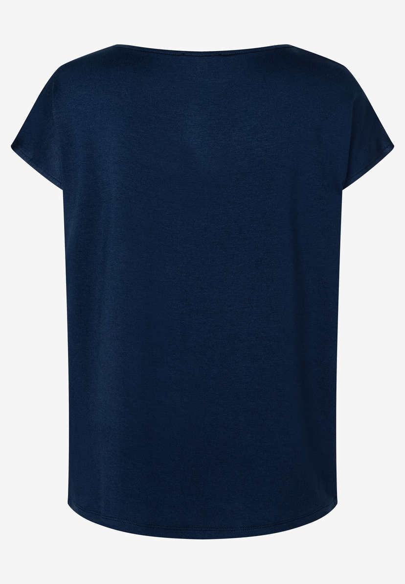 Ein marineblaues MORE & MORE T-Shirt aus Jersey, einfache Passform und Materialmix. Angenehmer Tragekomfort. Ein marineblaues MORE & MORE T-Shirt aus Jersey, einfache Passform und Materialmix. Angenehmer Tragekomfort.
