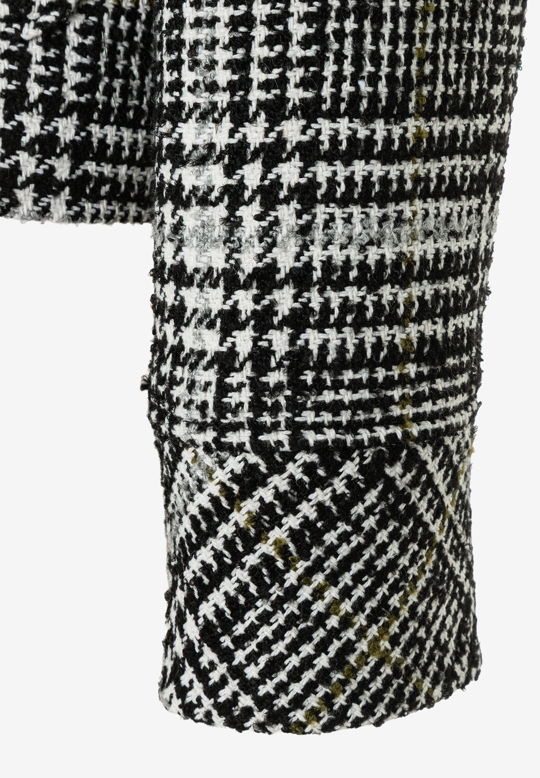 MORE & MORE Damen-Jacke mit Schwarz-weißem Hahnentrittmuster und subtilen olivgrünen Akzenten. MORE & MORE Damen-Jacke mit Schwarz-weißem Hahnentrittmuster und subtilen olivgrünen Akzenten.