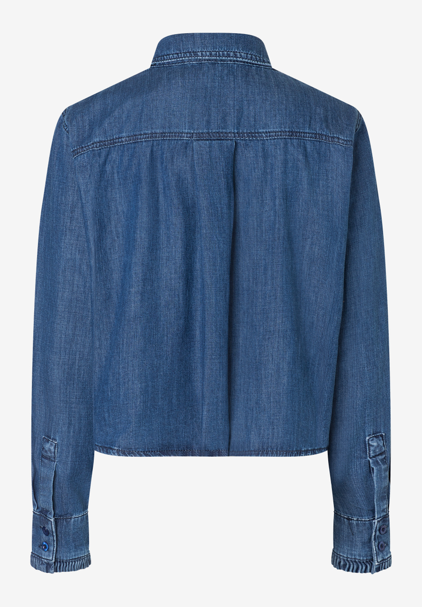 Rückenansicht der MORE & MORE Bluse aus Denim mit Knopfmanschetten. Rückenansicht der MORE & MORE Bluse aus Denim mit Knopfmanschetten.