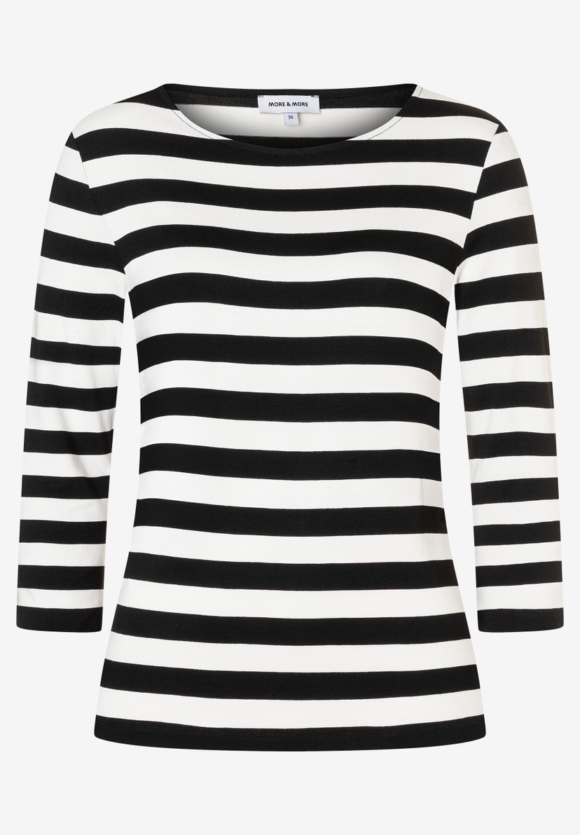 Ein schwarz-weiß gestreiftes T-Shirt von MORE & MORE mit Dreiviertelärmeln liegt auf einem weißen Hintergrund. Ein schwarz-weiß gestreiftes T-Shirt von MORE & MORE mit Dreiviertelärmeln liegt auf einem weißen Hintergrund.