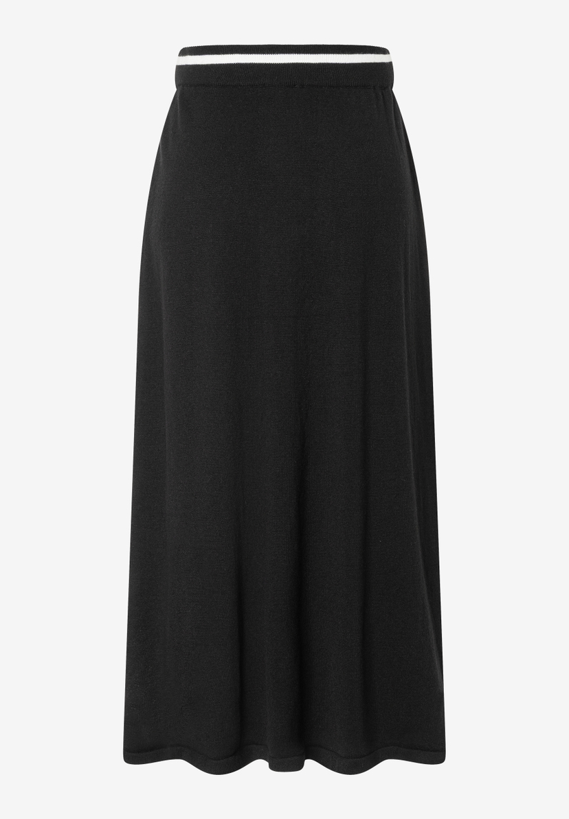 Ein schwarzer MORE & MORE Feinstrickrock, der angenehm elastisch ist. Ein schwarzer MORE & MORE Feinstrickrock, der angenehm elastisch ist.
