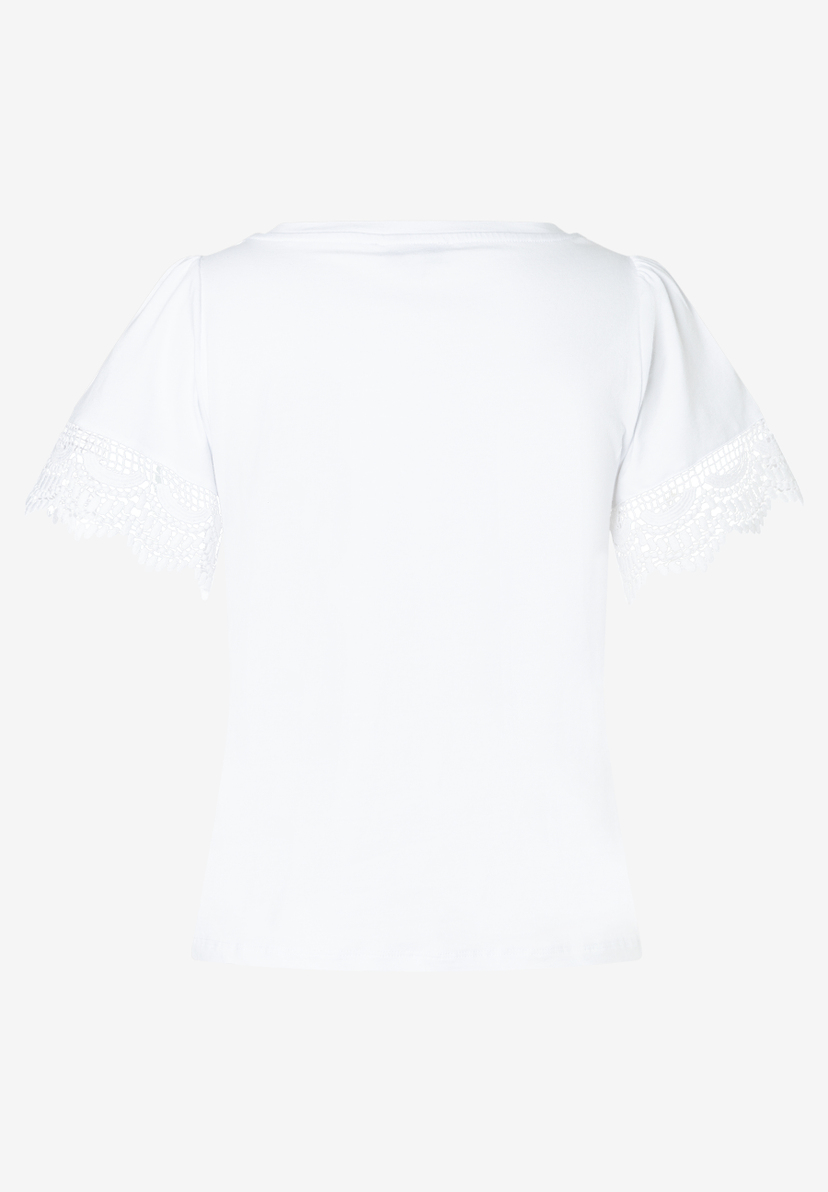 MORE & MORE weißes Jersey-Top mit Spitzenbesatz an den Ärmeln, angenehm und elastisch. MORE & MORE weißes Jersey-Top mit Spitzenbesatz an den Ärmeln, angenehm und elastisch.