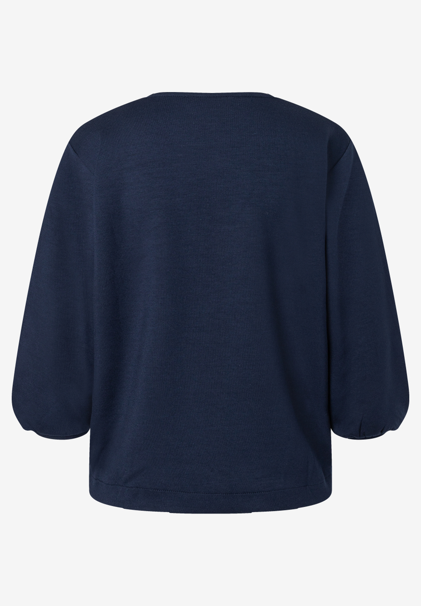 MORE & MORE dunkelblaues Sweatshirt von hinten mit V-Ausschnitt, 3/4-Ärmeln und Gummizug an den Ärmelbündchen. MORE & MORE dunkelblaues Sweatshirt von hinten mit V-Ausschnitt, 3/4-Ärmeln und Gummizug an den Ärmelbündchen.