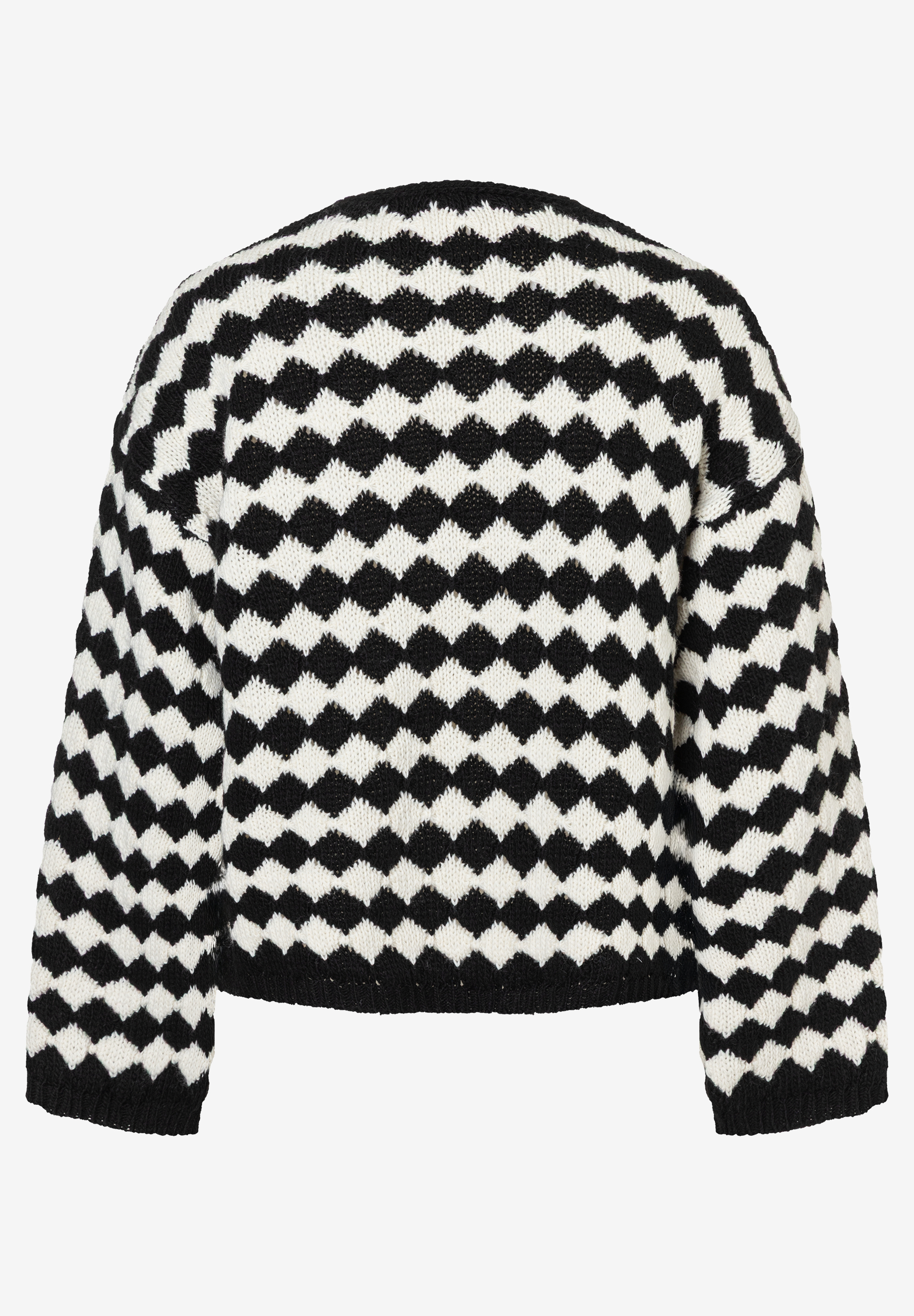 Ein Strickoberteil von MORE & MORE mit einem schwarz-weißen Rautenmuster. Ein Strickoberteil von MORE & MORE mit einem schwarz-weißen Rautenmuster.