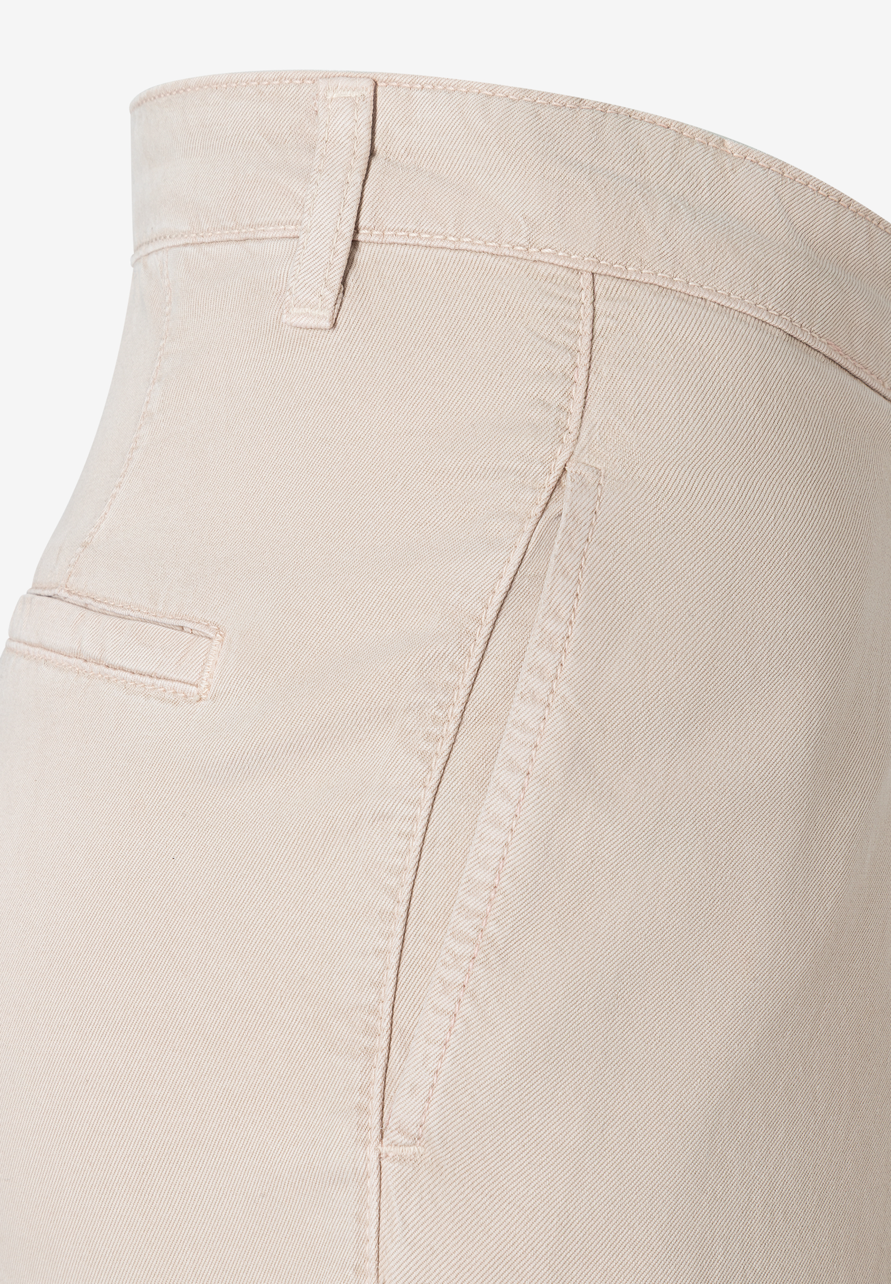 MORE & MORE Jeans: Beigefarbene Webware-Hose aus Baumwolle, angenehmer Tragekomfort, mit diagonal verlaufender Naht an der Seite. MORE & MORE Jeans: Beigefarbene Webware-Hose aus Baumwolle, angenehmer Tragekomfort, mit diagonal verlaufender Naht an der Seite.