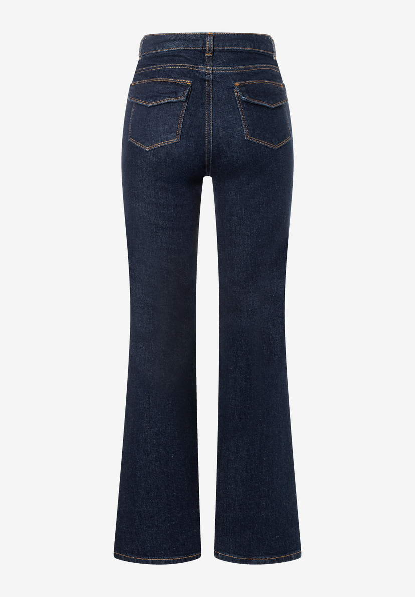MORE & MORE Jeans aus Stretch-Denim in dunklem Blau. Bootcut-Schnitt mit 2 Pattentaschen und 2 Gesäßtaschen. MORE & MORE Jeans aus Stretch-Denim in dunklem Blau. Bootcut-Schnitt mit 2 Pattentaschen und 2 Gesäßtaschen.