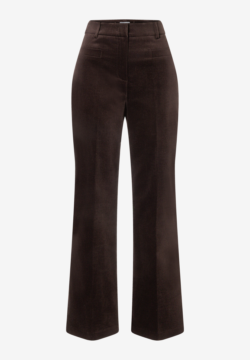 MORE & MORE Jeans, dunkelbraun, aus Cord, ausgestellter Schnitt, mit Bundfalten und Seitentaschen.