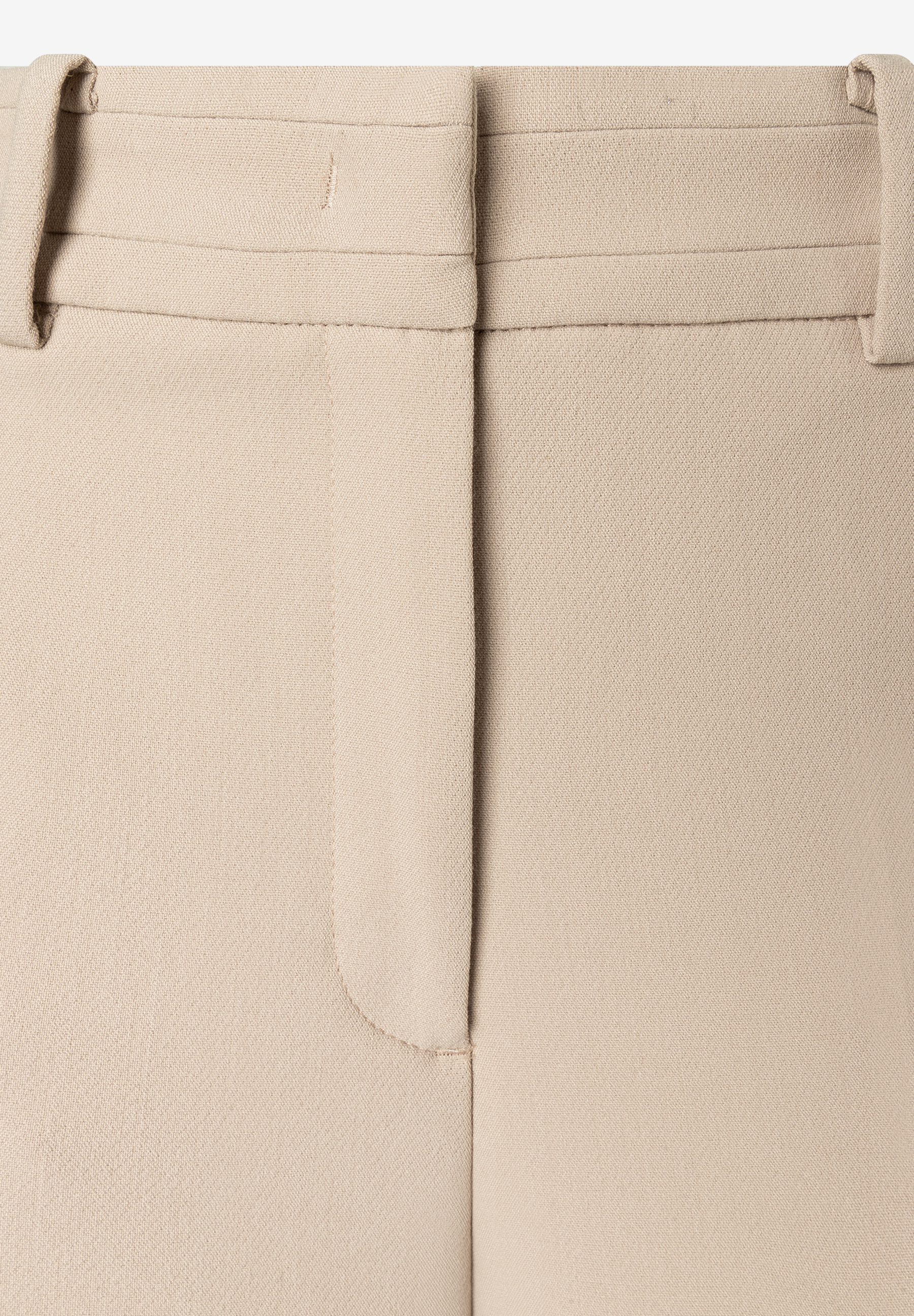 MORE & MORE beigefarbene Webstoff-Hose/Jeans. Gürtelschlaufen und ein angedeuteter Verschluss sind sichtbar. MORE & MORE beigefarbene Webstoff-Hose/Jeans. Gürtelschlaufen und ein angedeuteter Verschluss sind sichtbar.