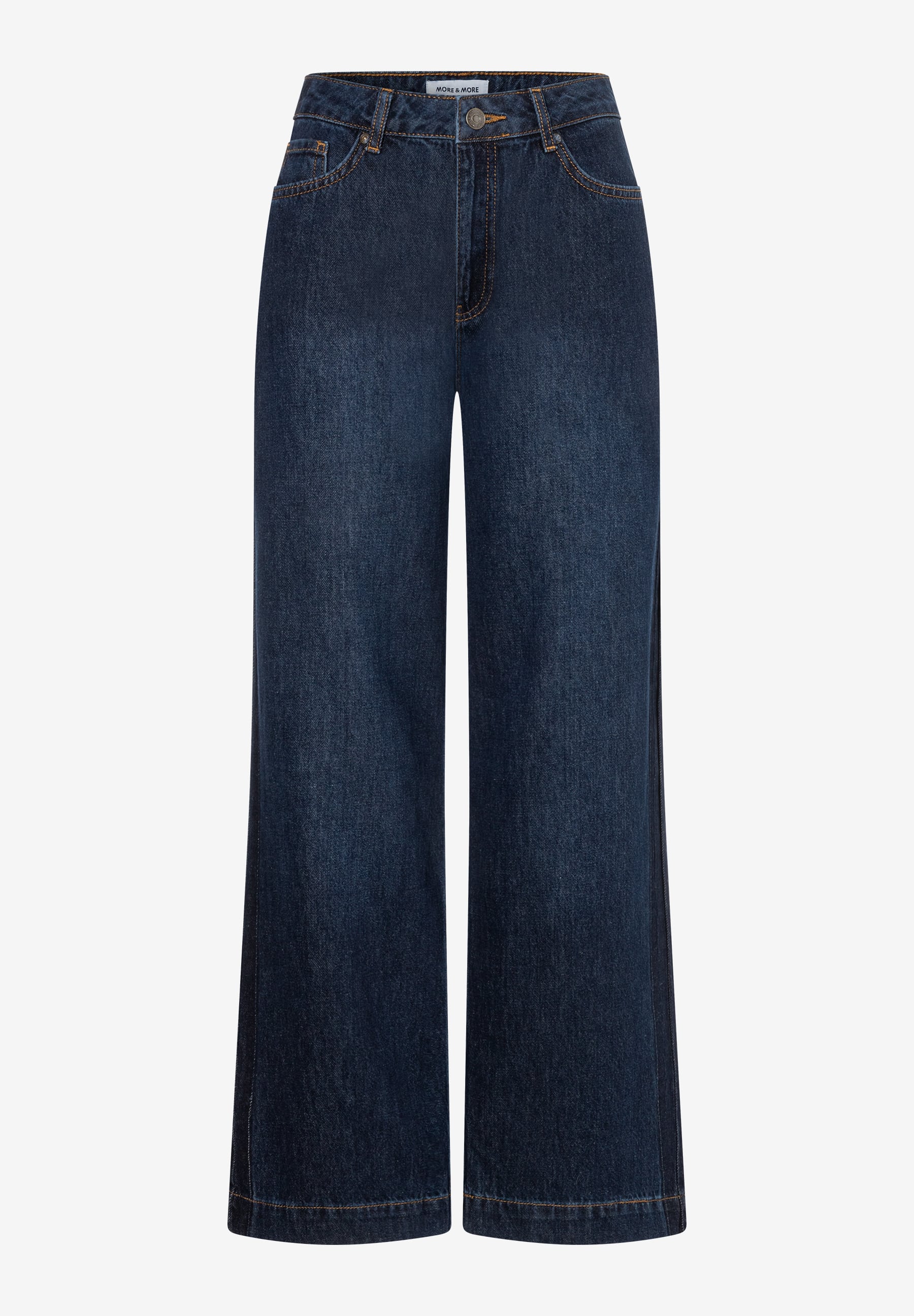 MORE & MORE Jeans, dunkelblau, mit weitem Bein und hellbraunen Ziernähten auf weißem Hintergrund. MORE & MORE Jeans, dunkelblau, mit weitem Bein und hellbraunen Ziernähten auf weißem Hintergrund.
