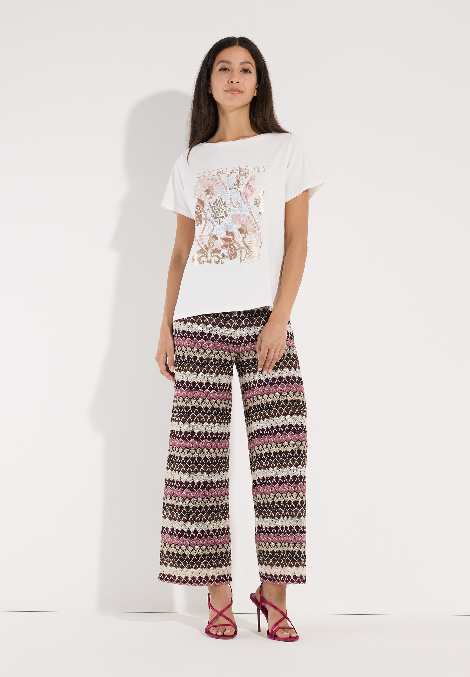 MORE & MORE Jersey-T-Shirt "LIVING BEAUTY" und gemusterte Hose MORE & MORE Jersey-T-Shirt "LIVING BEAUTY" und gemusterte Hose
