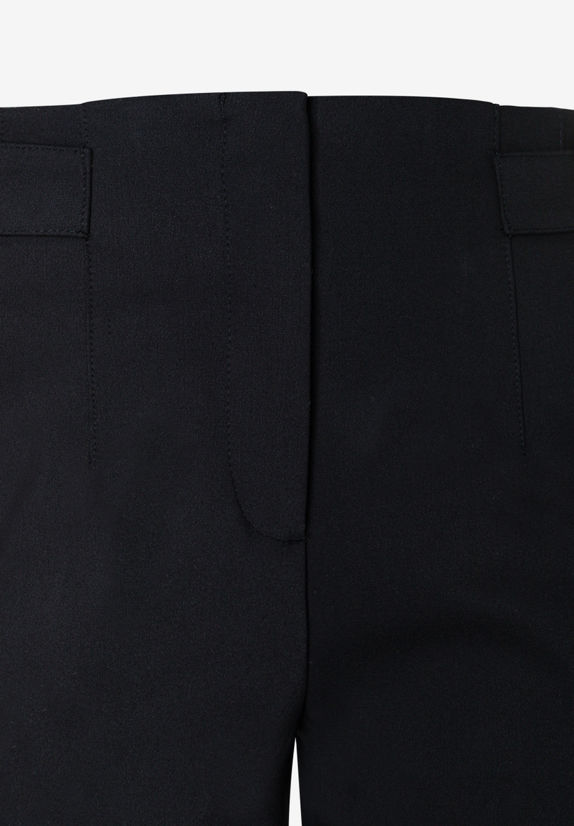 MORE & MORE schwarze Jeans/Hose mit Reißverschluss und Hakenverschluss vorne, ohne Taschen. MORE & MORE schwarze Jeans/Hose mit Reißverschluss und Hakenverschluss vorne, ohne Taschen.
